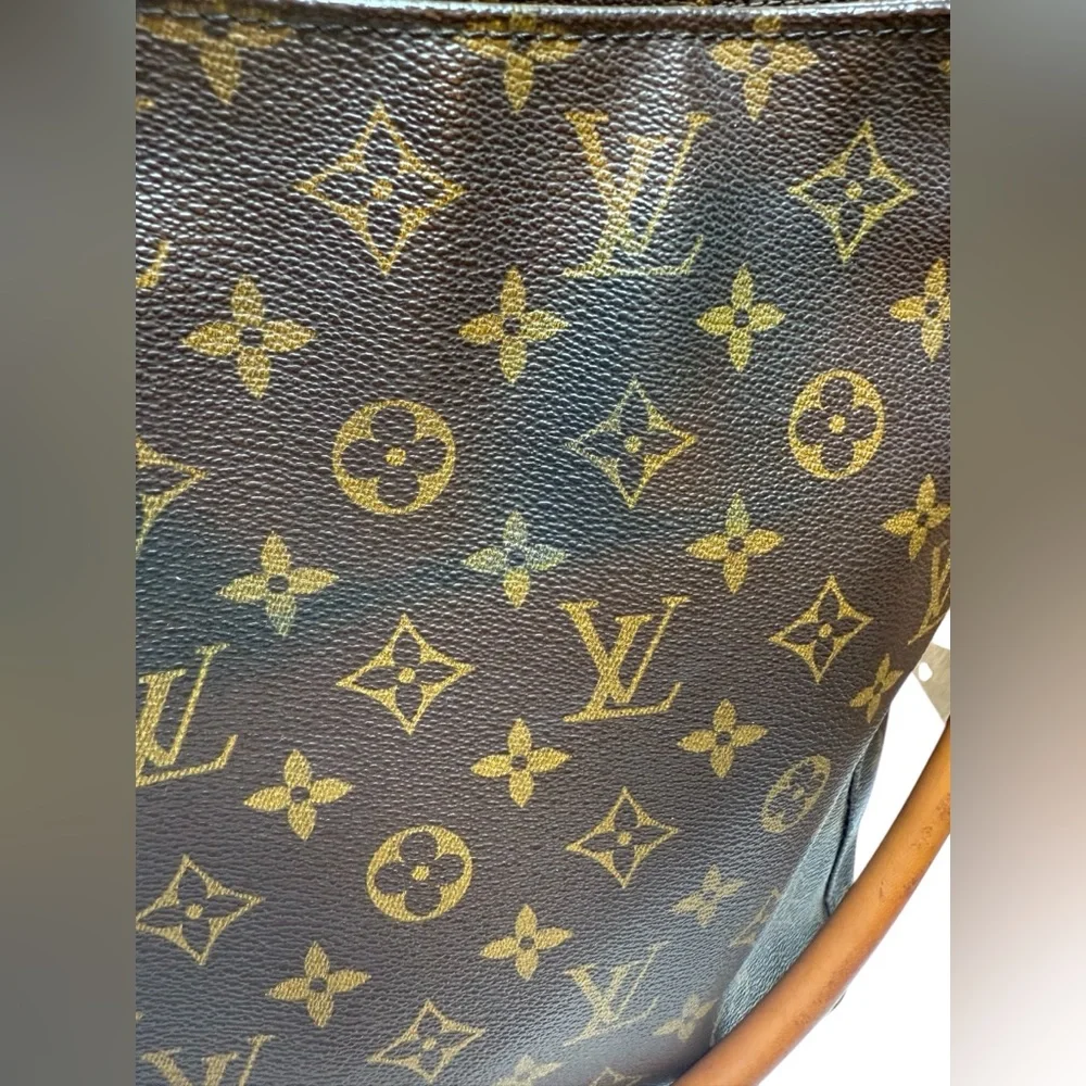 Louis Vuitton Monogram Looping MM